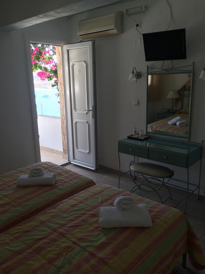 Vana Holidays Ornos  Exterior photo