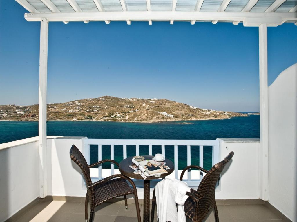 Vana Holidays Ornos  Room photo