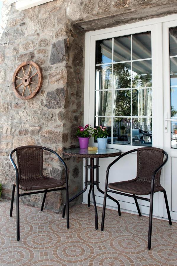 Vana Holidays Ornos  Exterior photo